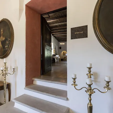 Schloss Freudenstein 5*